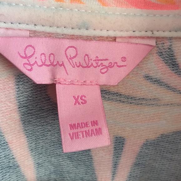 Lilly Pulitzer Pullover Size XS - Picture 3 of 8
